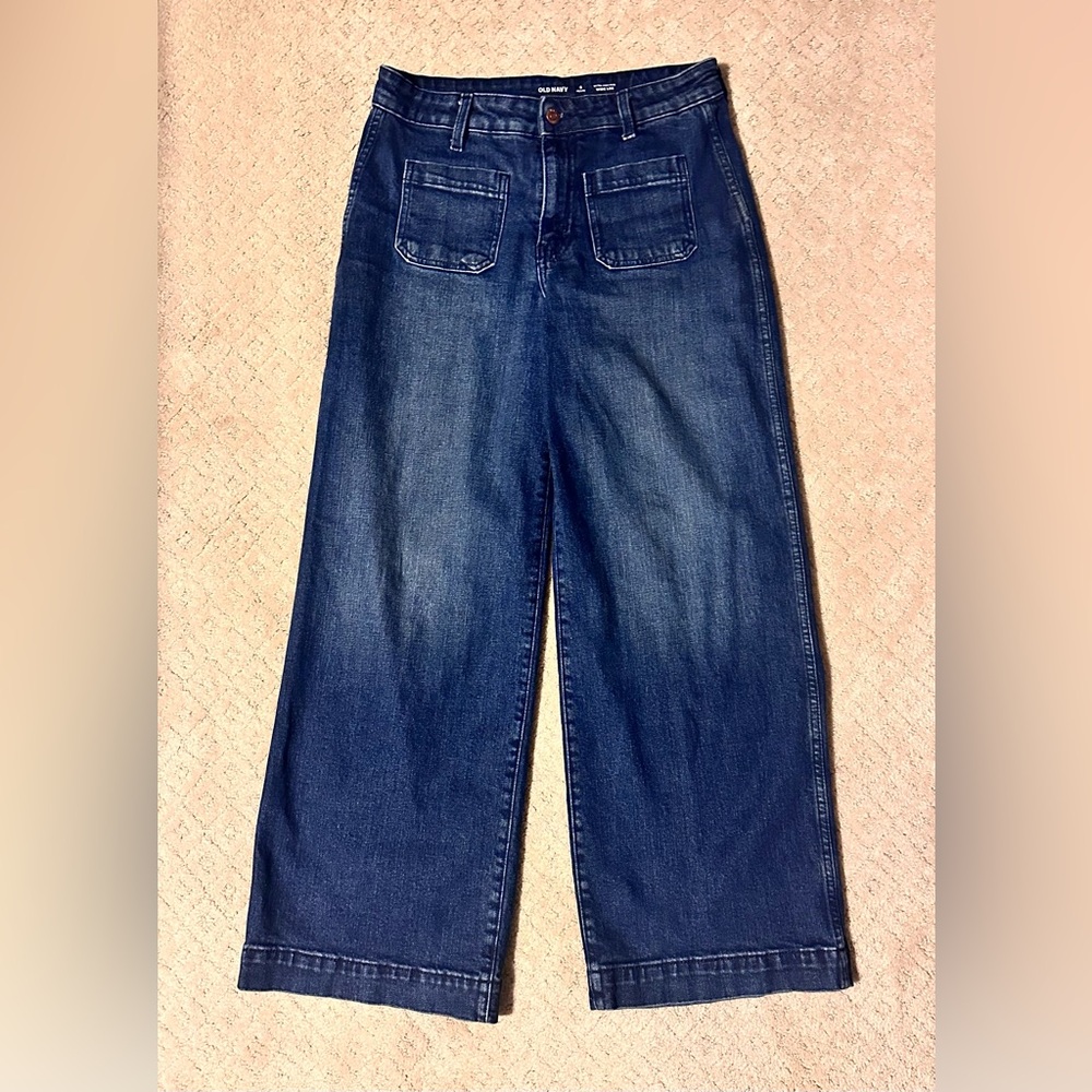 Old Navy Extra High Rise Wide Leg Jeans, Size 6 Petite